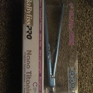 Babyliss Pro hair straightener flat iron